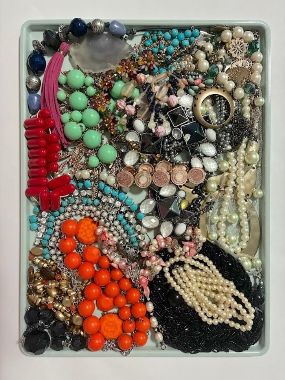 Jewelry Necklace Lot Reuse Rework Arts & Crafts Worn Broken Missing Pcs.